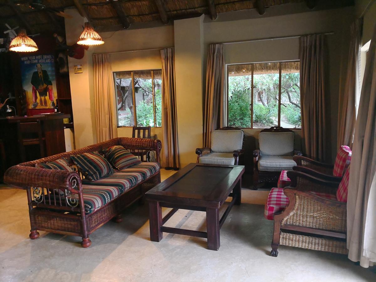 Touch Of Africa Lodge Lanseria Exterior photo